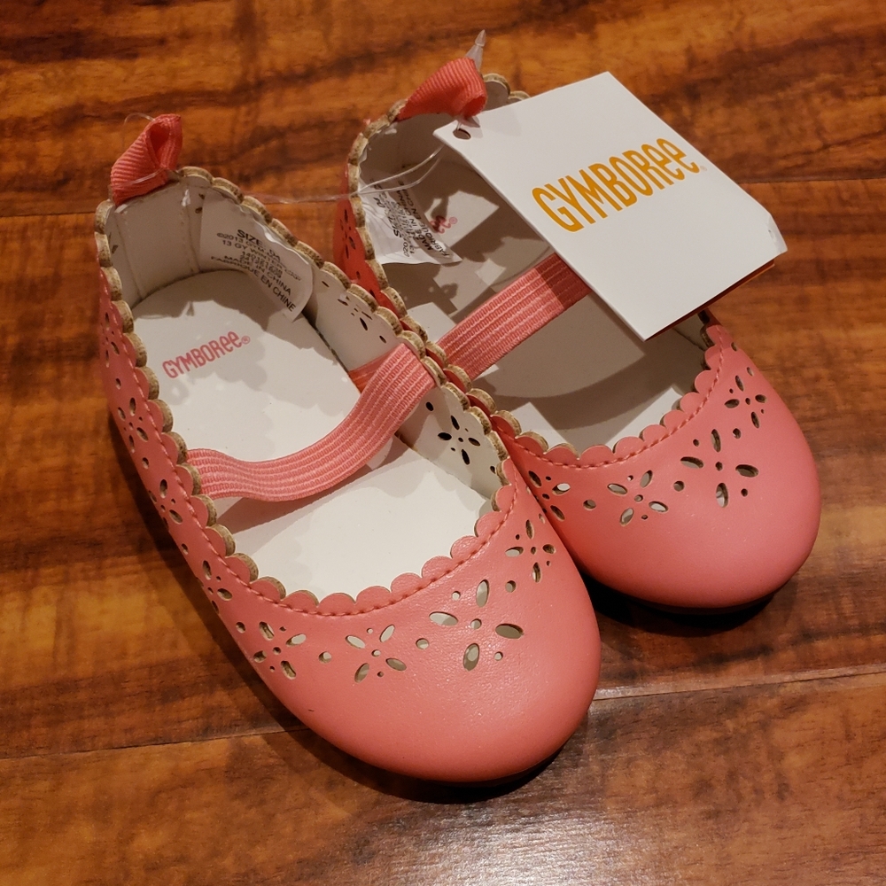 Gymboree NWT baby girl size 4 pink eyelet shoes